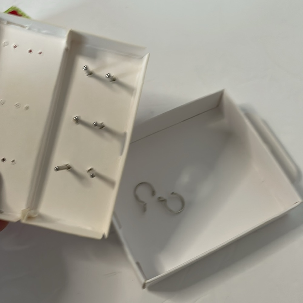 American Girl Doll pierced doll earrings set in box - Picture 5 of 6